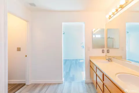 Bath - 4457 Fall Ln, Oakley, CA 94561 photo 3 of 5