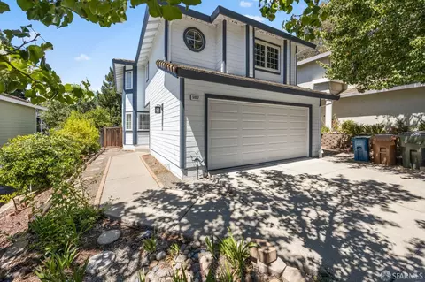 Exterior - 5022 Gloucester Ln, Martinez, CA 94553 photo 3 of 5