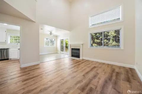 Living - 5022 Gloucester Ln, Martinez, CA 94553 photo 3 of 6