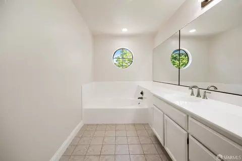 Bath - 5022 Gloucester Ln, Martinez, CA 94553 photo 3 of 5
