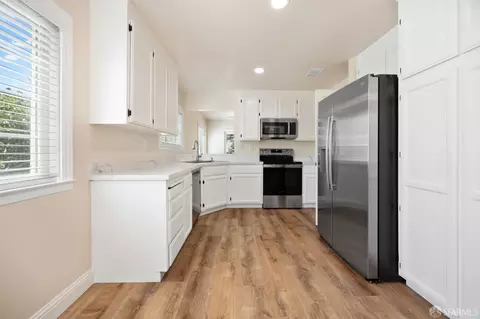 Kitchen - 5022 Gloucester Ln, Martinez, CA 94553 photo 1 of 1