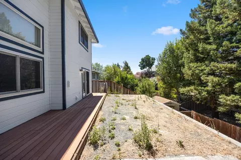 Exterior - 5022 Gloucester Ln, Martinez, CA 94553 photo 5 of 5