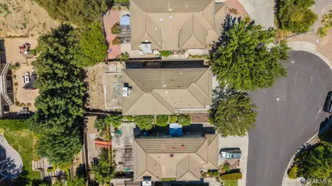 View/Area - 5022 Gloucester Ln, Martinez, CA 94553 photo 1 of 5