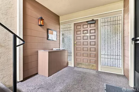 Entry Way - 1701 Central Ave #P, Alameda, CA 94501 photo 2 of 3