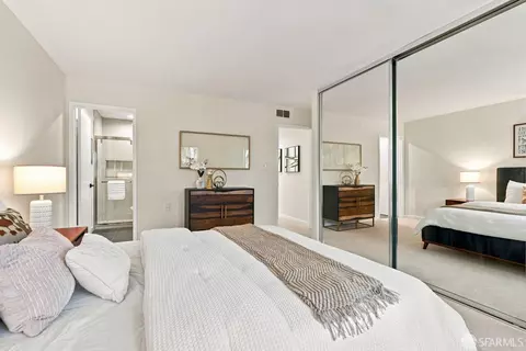 Bedroom - 1701 Central Ave #P, Alameda, CA 94501 photo 3 of 7
