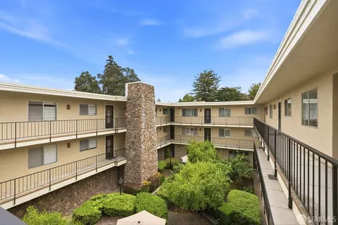 Exterior - 1701 Central Ave #P, Alameda, CA 94501 photo 5 of 6