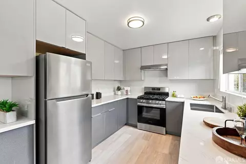 Kitchen - 1701 Central Ave #P, Alameda, CA 94501 photo 1 of 2