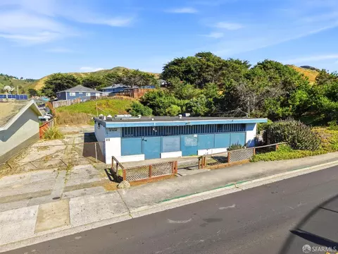 699 Oceana Blvd, Pacifica, CA 94044 photo 3