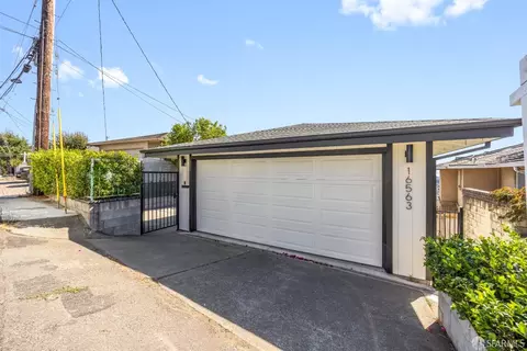 16563 Toledo St, San Leandro, CA 94578