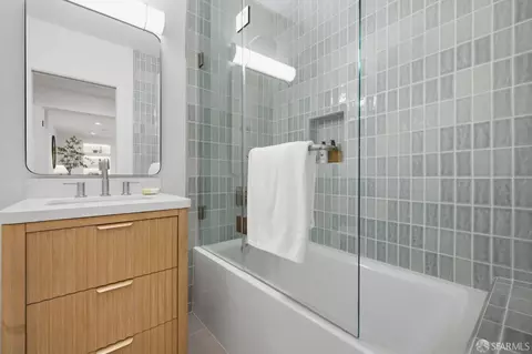 Bath - 115 Upland Dr, San Francisco, CA 94127 photo 7 of 7