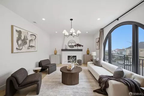 Living - 115 Upland Dr, San Francisco, CA 94127 photo 2 of 6