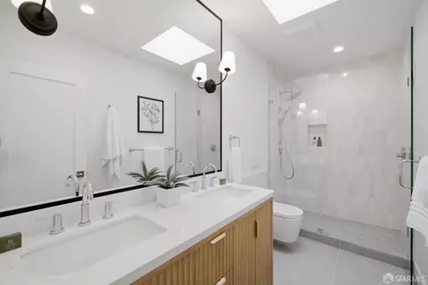 Bath - 115 Upland Dr, San Francisco, CA 94127 photo 1 of 7