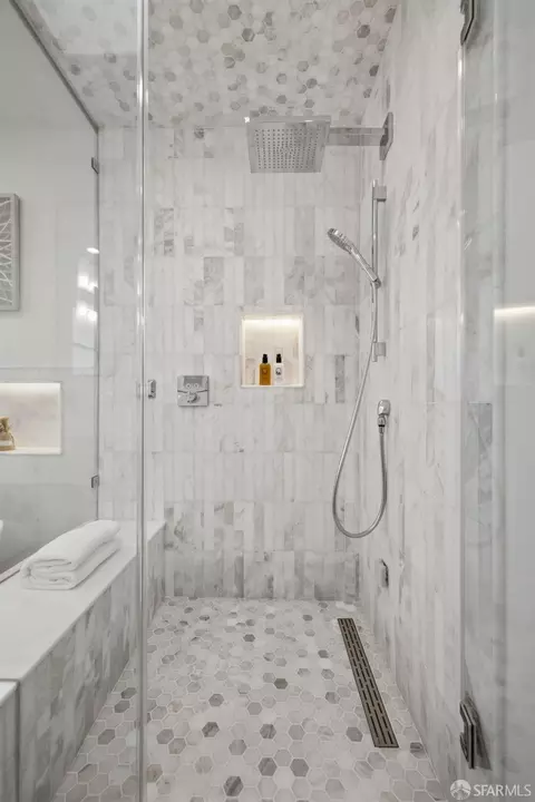Bath - 115 Upland Dr, San Francisco, CA 94127 photo 4 of 7
