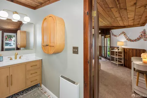Bath - 880 Rockaway Beach Ave, Pacifica, CA 94044 photo 1 of 4