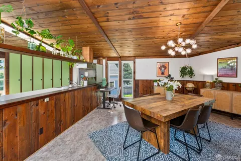 Dining - 880 Rockaway Beach Ave, Pacifica, CA 94044 photo 3 of 3