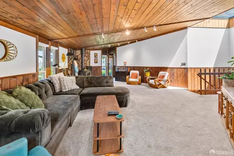 Living - 880 Rockaway Beach Ave, Pacifica, CA 94044 photo 3 of 4