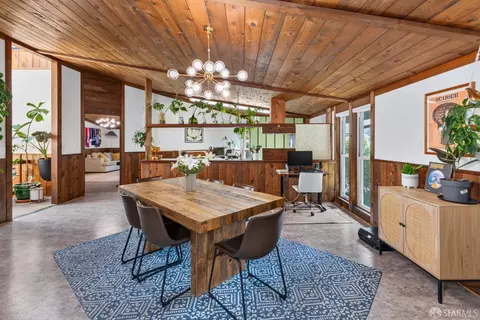 Dining - 880 Rockaway Beach Ave, Pacifica, CA 94044 photo 1 of 3