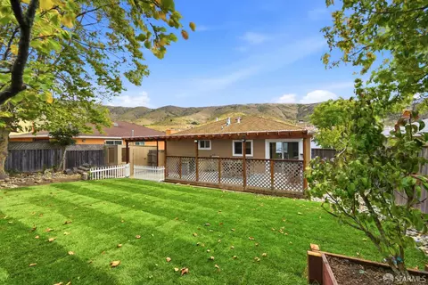 525 Larch Ave, South San Francisco, CA 94080