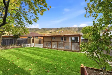 525 Larch Ave, South San Francisco, CA 94080
