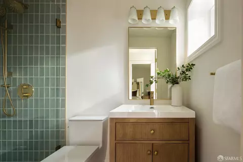 Bath - 2264 Beach St, San Francisco, CA 94123 photo 4 of 4