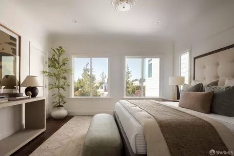 Bedroom - 2264 Beach St, San Francisco, CA 94123 photo 4 of 6