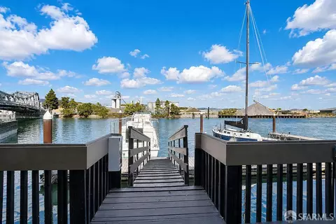 View/Area - 2022 High St #D, Alameda, CA 94501 photo 8 of 12