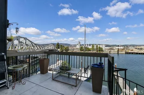 View/Area - 2022 High St #D, Alameda, CA 94501 photo 4 of 12