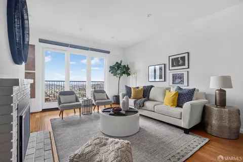 Living - 925 Corbett Ave #103, San Francisco, CA 94131 photo 2 of 5