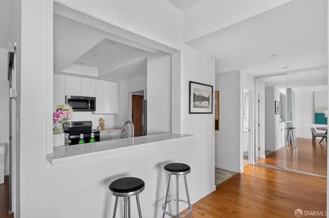 Kitchen - 925 Corbett Ave #103, San Francisco, CA 94131 photo 6 of 6