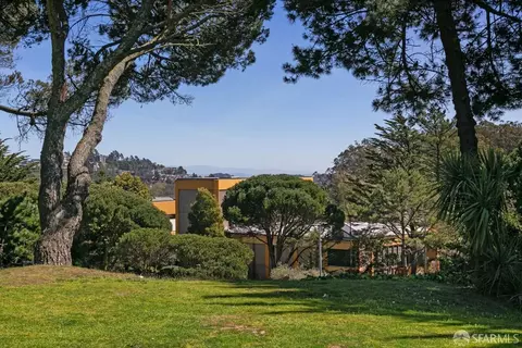 Exterior - 925 Corbett Ave #103, San Francisco, CA 94131 photo 4 of 5