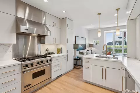 Kitchen - 941 Diamond St, San Francisco, CA 94114 photo 5 of 7
