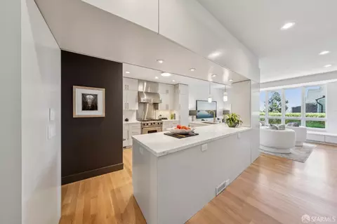 Kitchen - 941 Diamond St, San Francisco, CA 94114 photo 1 of 7