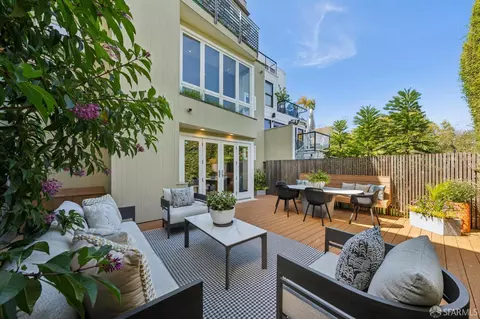 Exterior - 941 Diamond St, San Francisco, CA 94114 photo 11 of 14