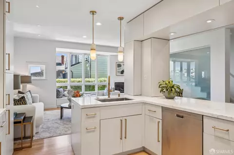 Kitchen - 941 Diamond St, San Francisco, CA 94114 photo 6 of 7