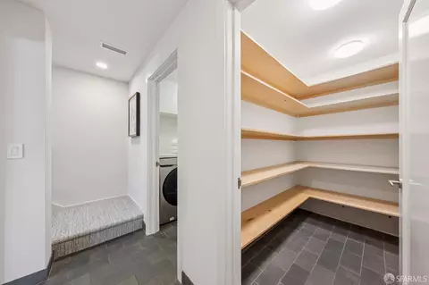 Entry Way - 941 Diamond St, San Francisco, CA 94114 photo 6 of 6