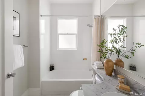 Bath - 1145 Anza St, San Francisco, CA 94118 photo 1 of 2