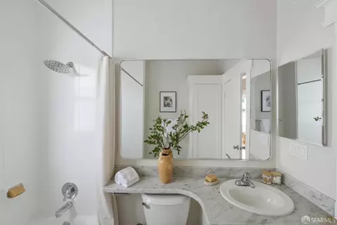 Bath - 1145 Anza St, San Francisco, CA 94118 photo 2 of 2