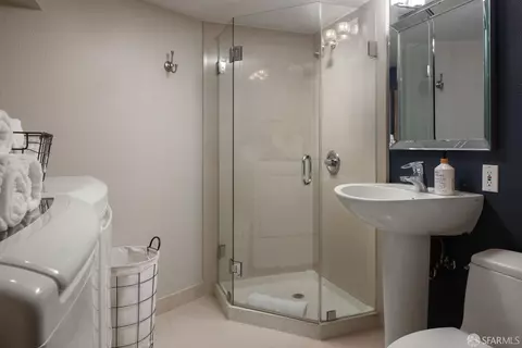Bath - 88 Guy Pl #403, San Francisco, CA 94105 photo 1 of 2