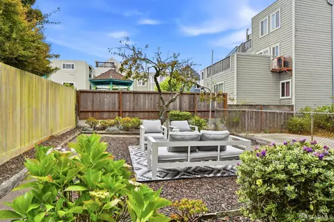 Exterior - 615 7th Ave, San Francisco, CA 94118 photo 3 of 3