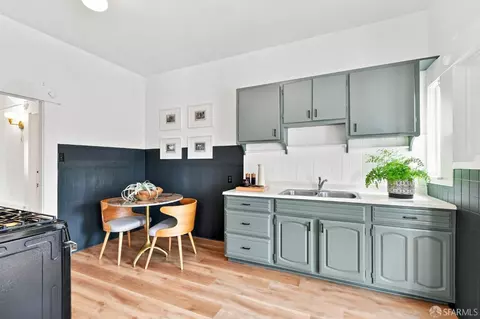 Kitchen - 615 7th Ave, San Francisco, CA 94118 photo 1 of 4