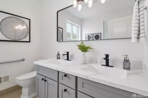Bath - 33 Athens St, San Francisco, CA 94112 photo 6 of 11