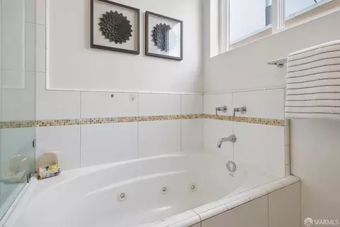 Bath - 33 Athens St, San Francisco, CA 94112 photo 7 of 11