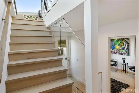 Entry Way - 755 Duncan St, San Francisco, CA 94131 photo 20 of 21