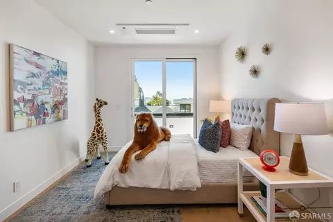 Bedroom - 755 Duncan St, San Francisco, CA 94131 photo 4 of 12