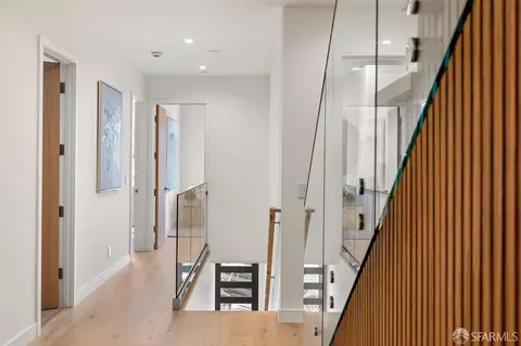Entry Way - 755 Duncan St, San Francisco, CA 94131 photo 17 of 21