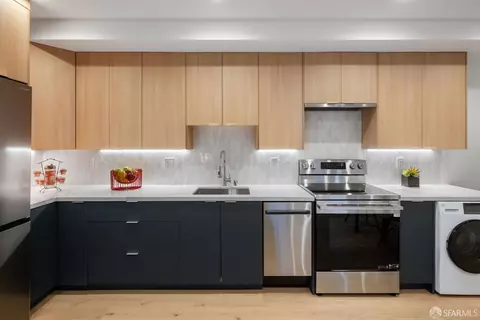 Kitchen - 755 Duncan St, San Francisco, CA 94131 photo 8 of 8