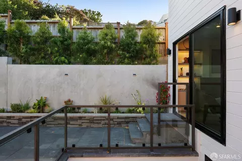 Exterior - 755 Duncan St, San Francisco, CA 94131 photo 9 of 12