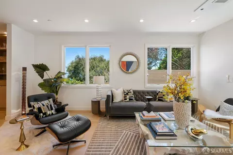 Living - 755 Duncan St, San Francisco, CA 94131 photo 4 of 5