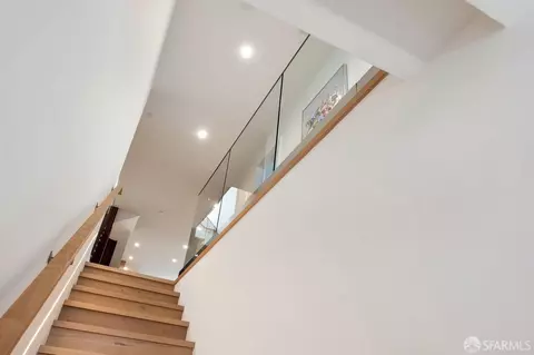 Entry Way - 755 Duncan St, San Francisco, CA 94131 photo 2 of 21
