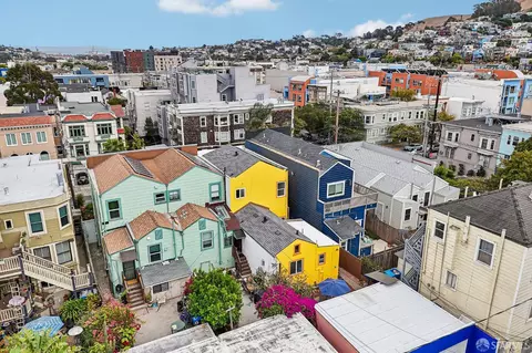 View/Area - 480 Bartlett St, San Francisco, CA 94110 photo 4 of 8